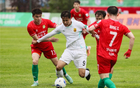 礼彬正式回归执掌教鞭，长春喜都主场1-1战平青岛红狮，遭遇联赛七轮不胜，成为年内第四位主帅的球队引发广泛关注